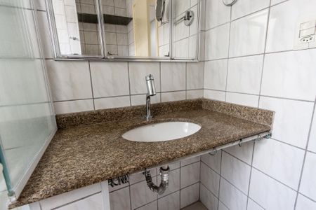 Casa para alugar com 65m², 2 quartos e sem vaga