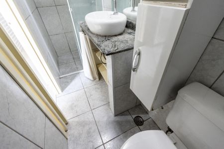 Casa para alugar com 65m², 2 quartos e sem vaga