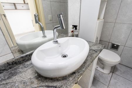 Casa para alugar com 65m², 2 quartos e sem vaga