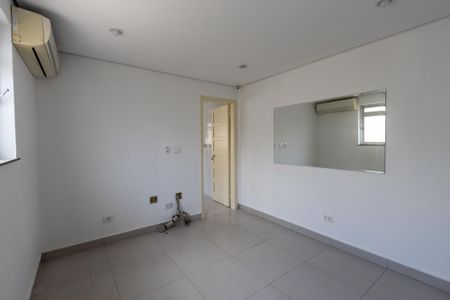 Casa para alugar com 65m², 2 quartos e sem vaga