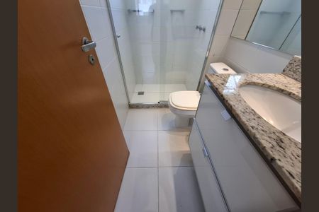 Apartamento à venda com 100m², 3 quartos e 2 vagasBanheiro da suíte 2
