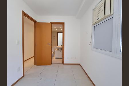 Apartamento à venda com 100m², 3 quartos e 2 vagasSuíte 1