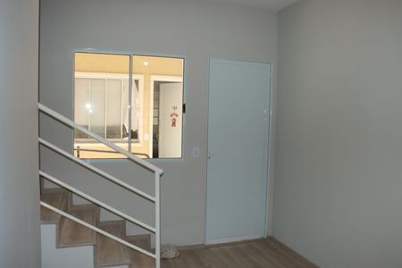 Casa para alugar com 2 quartos, 60m² em Parque Rizzo, Cotia