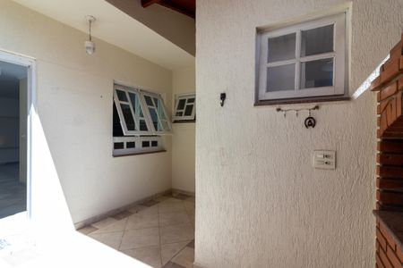 Casa de condomínio para alugar com 140m², 3 quartos e 3 vagasQuintal - Churrasqueira