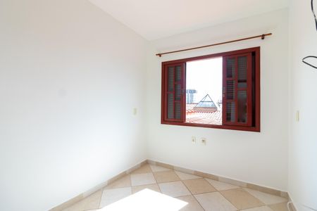 Casa de condomínio para alugar com 140m², 3 quartos e 3 vagasQuarto 2