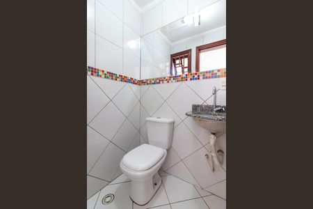 Casa de condomínio para alugar com 140m², 3 quartos e 3 vagasLavabo