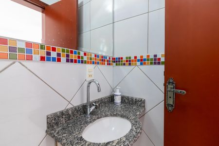 Casa de condomínio para alugar com 140m², 3 quartos e 3 vagasLavabo