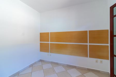 Casa de condomínio para alugar com 140m², 3 quartos e 3 vagasSuíte