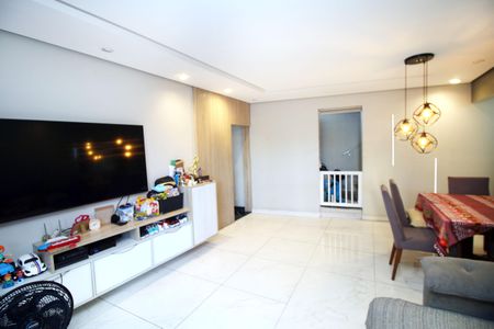 Sala de apartamento para alugar com 2 quartos, 184m² em Vista Alegre, Rio de Janeiro