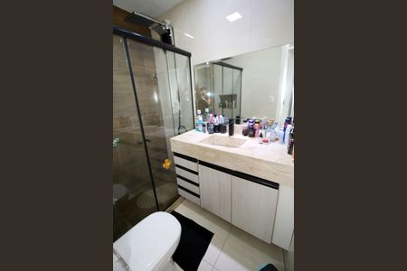 Apartamento para alugar com 184m², 2 quartos e sem vagaBanheiro 1