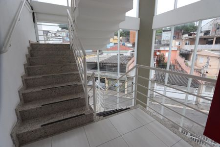 Apartamento à venda com 50m², 1 quarto e 1 vagaEscada