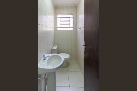 Casa para alugar com 110m², 2 quartos e 2 vagasBanheiro Social