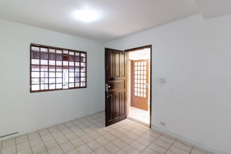 Sala de casa para alugar com 2 quartos, 110m² em Vila do Castelo, São Paulo
