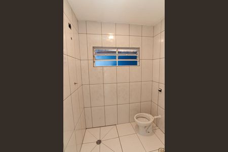 Banheiro de casa para alugar com 1 quarto, 55m² em Vila Paulistana, São Paulo