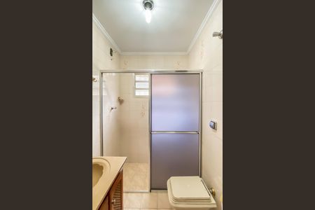 Casa à venda com 194m², 4 quartos e 2 vagas Casa à venda com 194m², 4 quartos e 2 vagasBanheiro 1