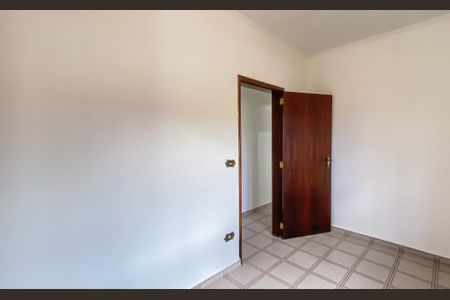 Casa à venda com 194m², 4 quartos e 2 vagas Casa à venda com 194m², 4 quartos e 2 vagasQuarto 2