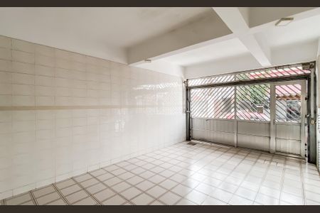 Casa à venda com 194m², 4 quartos e 2 vagas Casa à venda com 194m², 4 quartos e 2 vagasGaragem