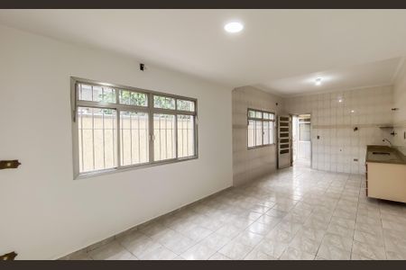 Casa à venda com 194m², 4 quartos e 2 vagas Casa à venda com 194m², 4 quartos e 2 vagasCozinha