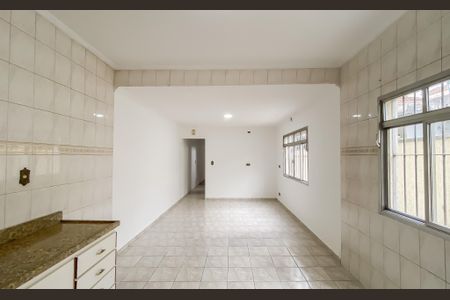 Casa à venda com 194m², 4 quartos e 2 vagas Casa à venda com 194m², 4 quartos e 2 vagasCozinha