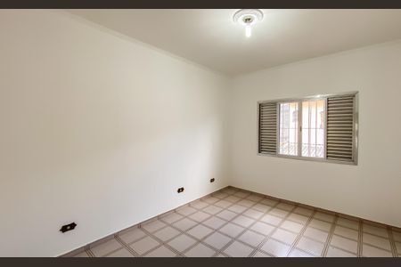 Casa à venda com 194m², 4 quartos e 2 vagas Casa à venda com 194m², 4 quartos e 2 vagasQuarto 1