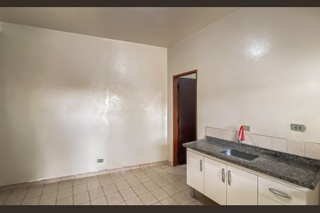 Casa à venda com 194m², 4 quartos e 2 vagas Casa à venda com 194m², 4 quartos e 2 vagasCozinha