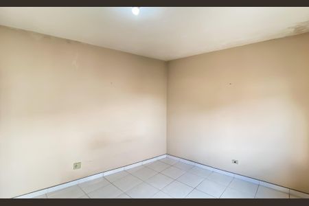 Casa à venda com 194m², 4 quartos e 2 vagas Casa à venda com 194m², 4 quartos e 2 vagasQuarto