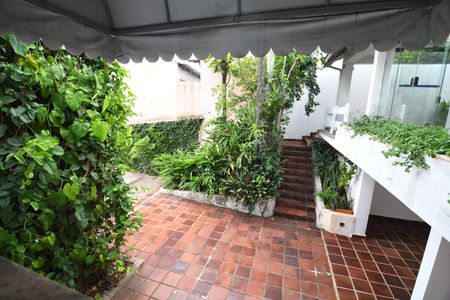 Casa para alugar com 604m², 3 quartos e 6 vagasQuarto 1 - Vista