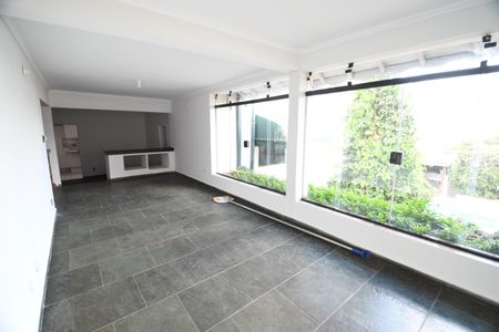 Casa para alugar com 604m², 3 quartos e 6 vagasSala 2