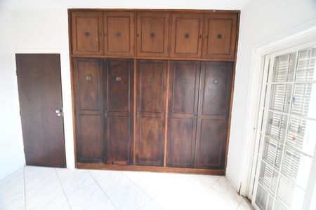 Casa para alugar com 604m², 3 quartos e 6 vagasQuarto 2