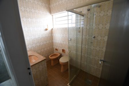 Casa para alugar com 604m², 3 quartos e 6 vagasBanheiro Social