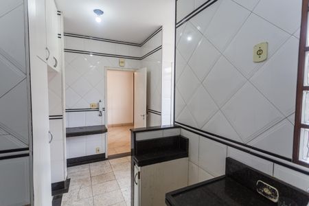 Apartamento à venda com 90m², 3 quartos e 2 vagasCozinha