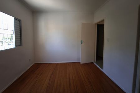 Casa à venda com 104m², 2 quartos e 1 vaga Casa à venda com 104m², 2 quartos e 1 vagaQuarto Suíte