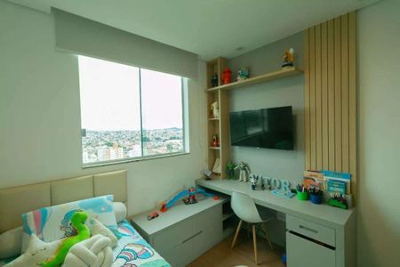 Apartamento à venda com 3 quartos, 158m² em Manacás, Belo Horizonte