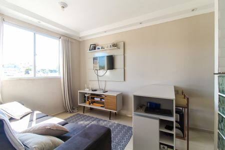 Sala de apartamento para alugar com 2 quartos, 38m² em Jardim das Oliveiras, Itaquaquecetuba