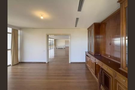 Apartamento à venda com 270m², 3 quartos e 2 vagas