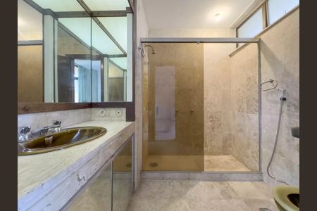 Apartamento à venda com 270m², 3 quartos e 2 vagas