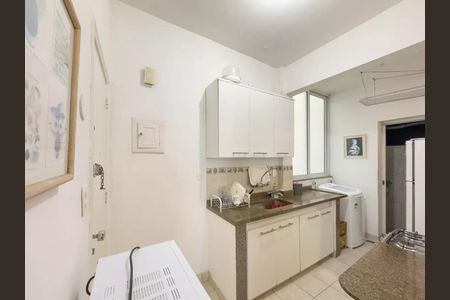 Apartamento à venda com 2 quartos, 60m² em Leme, Rio de Janeiro