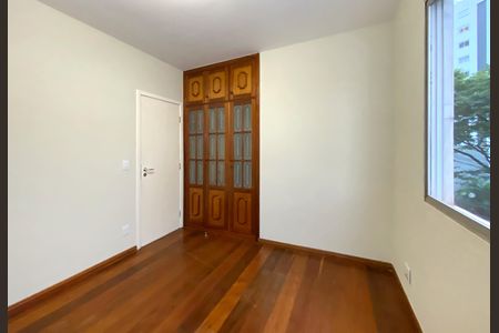 Apartamento para alugar com 170m², 4 quartos e 3 vagas Apartamento para alugar com 170m², 4 quartos e 3 vagasQuarto 4