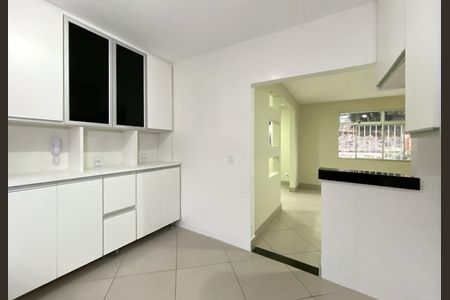 Apartamento para alugar com 170m², 4 quartos e 3 vagas Apartamento para alugar com 170m², 4 quartos e 3 vagasCozinha