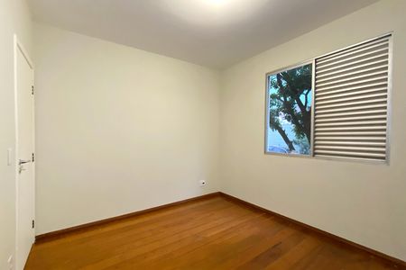 Apartamento para alugar com 170m², 4 quartos e 3 vagas Apartamento para alugar com 170m², 4 quartos e 3 vagasQuarto 2