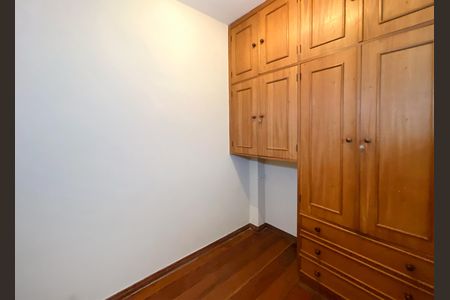 Apartamento para alugar com 170m², 4 quartos e 3 vagas Apartamento para alugar com 170m², 4 quartos e 3 vagasQuarto de Serviço