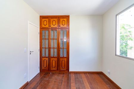 Apartamento à venda com 170m², 4 quartos e 3 vagasQuarto 4