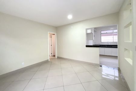 Apartamento para alugar com 170m², 4 quartos e 3 vagas Apartamento para alugar com 170m², 4 quartos e 3 vagasSala de Jantar