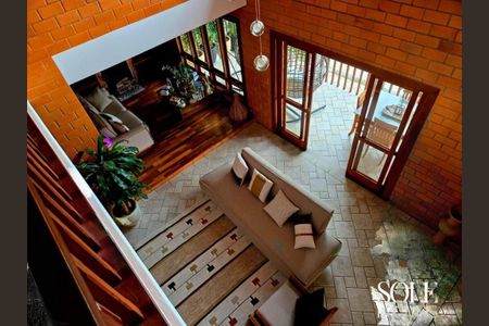 Casa de condomínio à venda com 413m², 4 quartos e 3 vagas