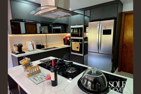 Casa de condomínio à venda com 413m², 4 quartos e 3 vagas