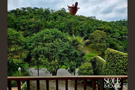 Casa de condomínio à venda com 413m², 4 quartos e 3 vagas