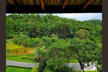 Casa de condomínio à venda com 413m², 4 quartos e 3 vagas