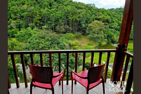 Casa de condomínio à venda com 413m², 4 quartos e 3 vagas