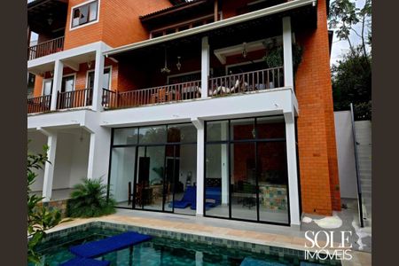 Casa de condomínio à venda com 413m², 4 quartos e 3 vagas