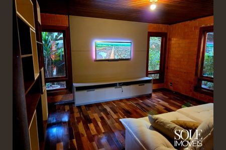 Casa de condomínio à venda com 413m², 4 quartos e 3 vagas